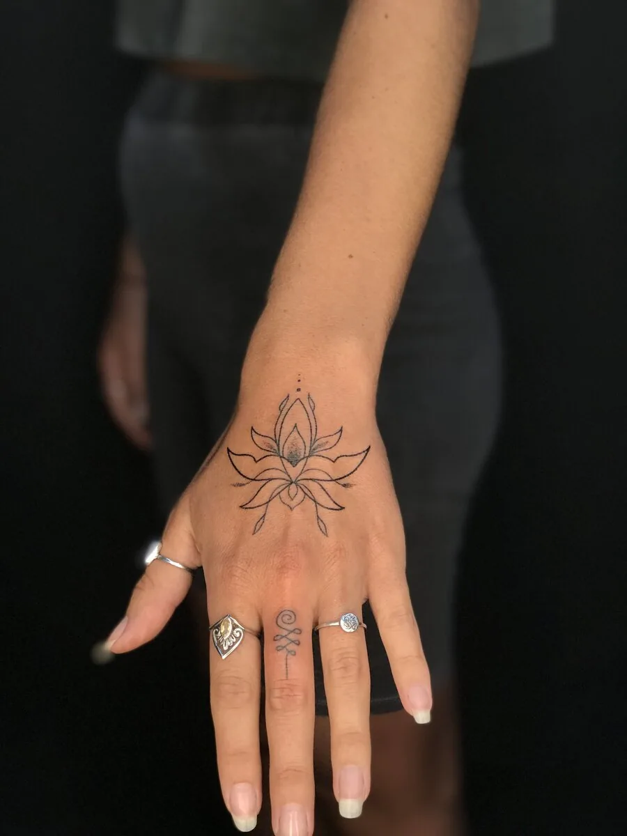 Mao - tattoo-tulum-mao-15.webp